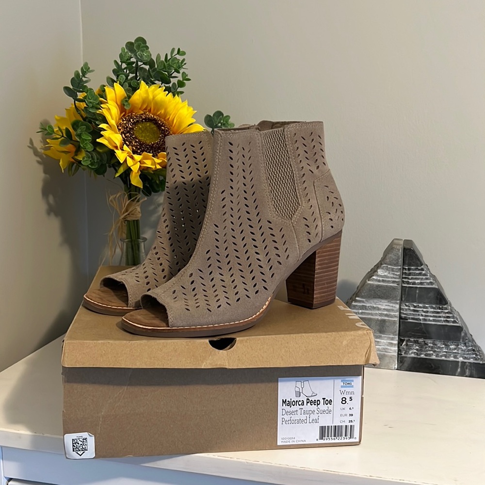 Tom’s Peep Toe Booties